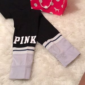 PINK Victoria's Secret Pants - PINK leggings 🤸🏽♀️🏋🏽♀️🏃🏽♀️ PINK Victoria's Secret Pants - PINK leggings 🤸🏽♀️🏋🏽♀️🏃🏽♀️